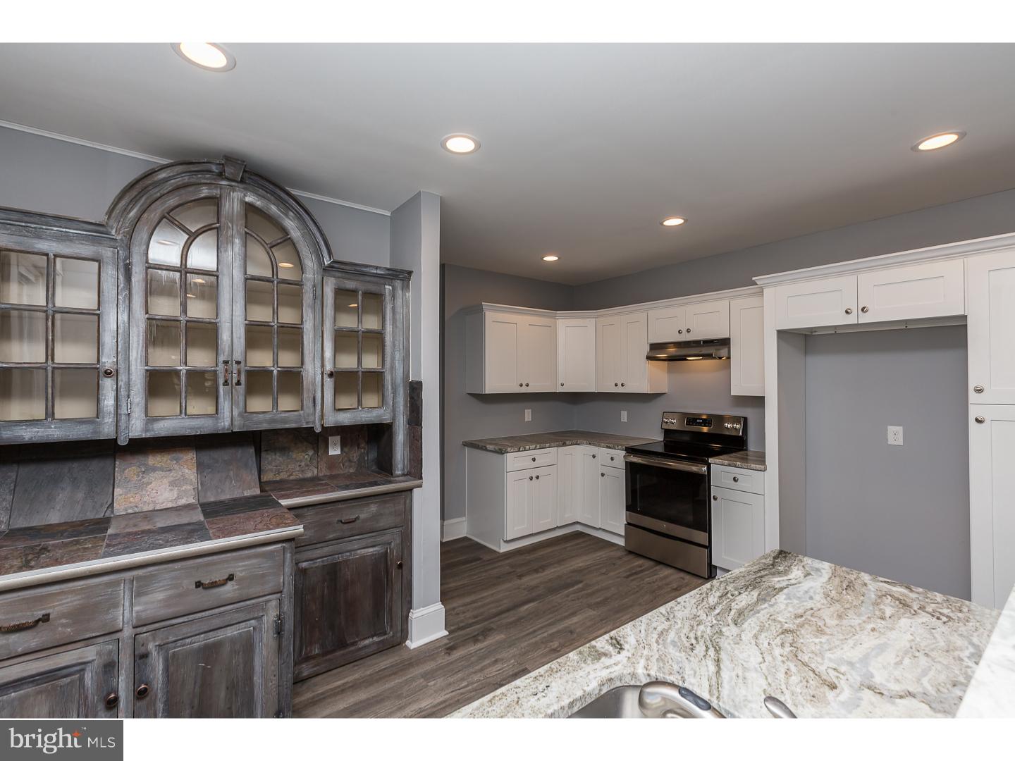 141 Barrington Road Upper Darby, PA 19082 - Photo 12 of 23