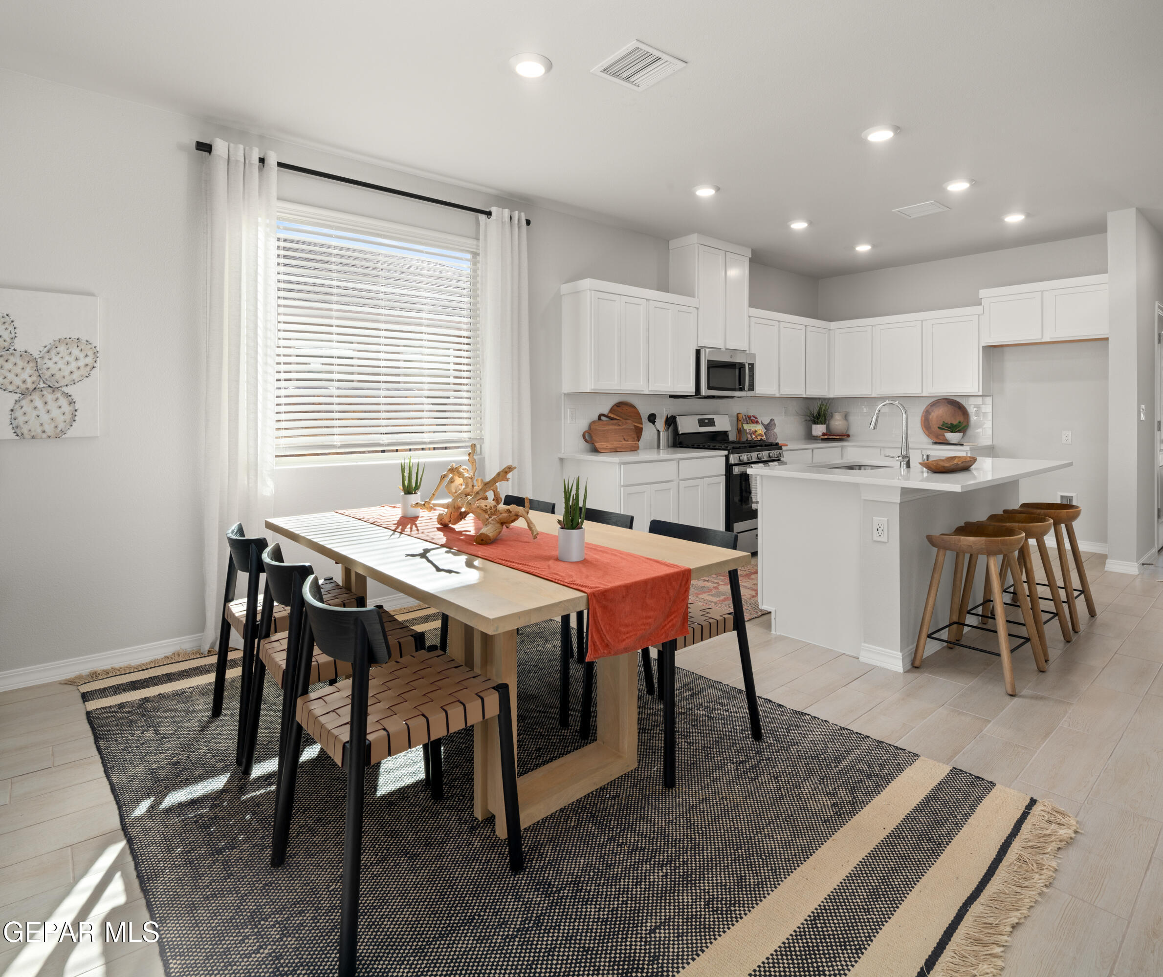 520 Paseo Simple El Paso, TX 79928 - Photo 10 of 11 MLS Camera Guy-17