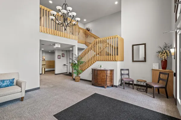 $184,900 | 1321 Lake Drive West, Unit 111, Chanhassen, MN 55317