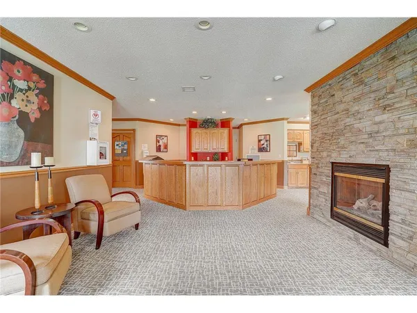 $184,900 | 1321 Lake Drive West, Unit 111, Chanhassen, MN 55317