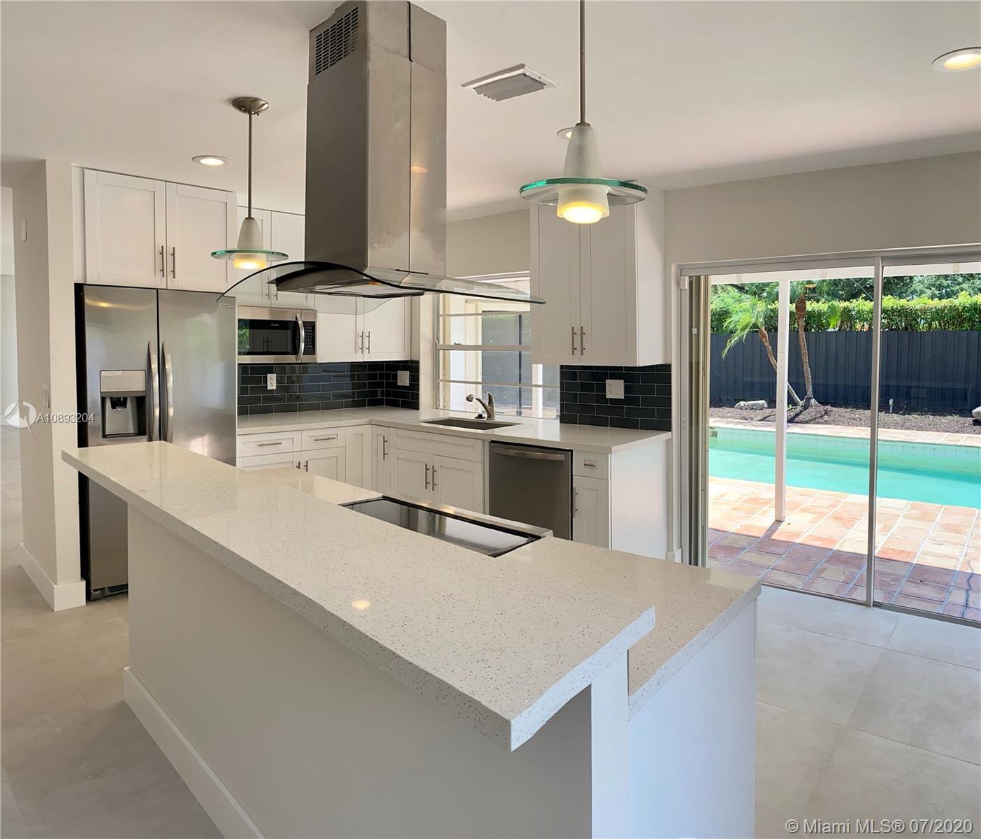 129 Laurel Road Hollywood, FL 33021 - Photo 6 of 16 Gallery Image 6