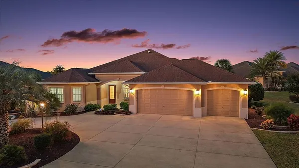 $1,150,000 | 1850 Lake Ridge Drive, The Villages, FL 32162