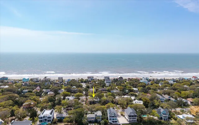 $1,565,000 | 622 East Cooper Avenue, Folly Beach, SC 29439