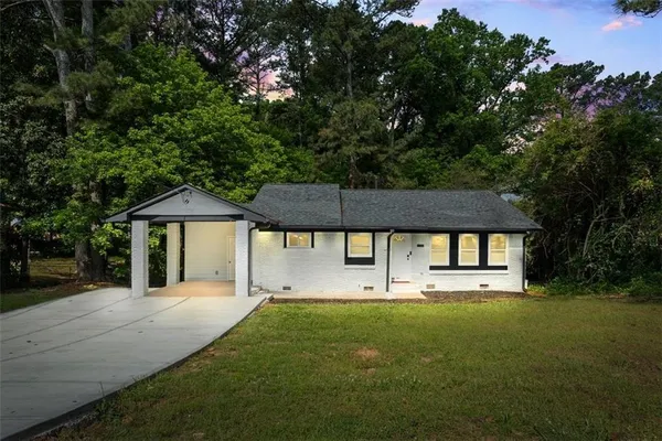 $2,300 | 2223 Columbia Drive, Decatur, GA 30032