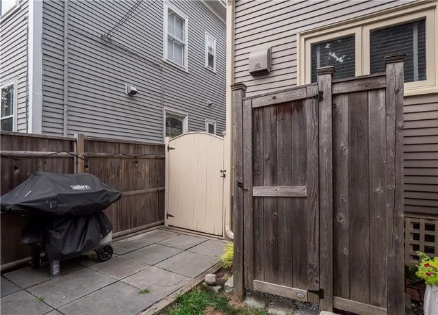 $1,800,000 | 1 Pell Street, Newport, RI 02840