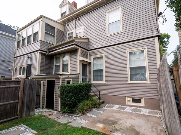 $1,800,000 | 1 Pell Street, Newport, RI 02840