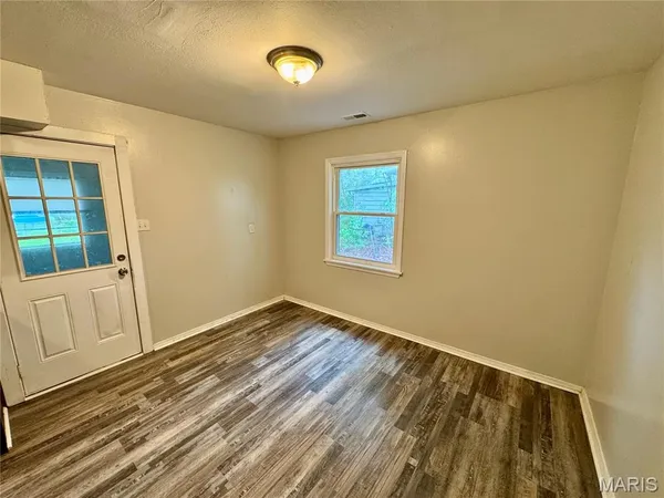 $1,350 | 124 St James Lane, Cahokia, IL 62206