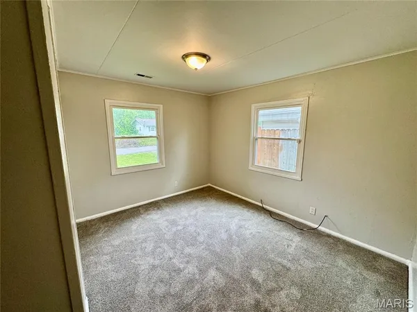 $1,350 | 124 St James Lane, Cahokia, IL 62206