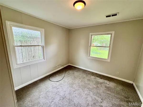 $1,350 | 124 St James Lane, Cahokia, IL 62206