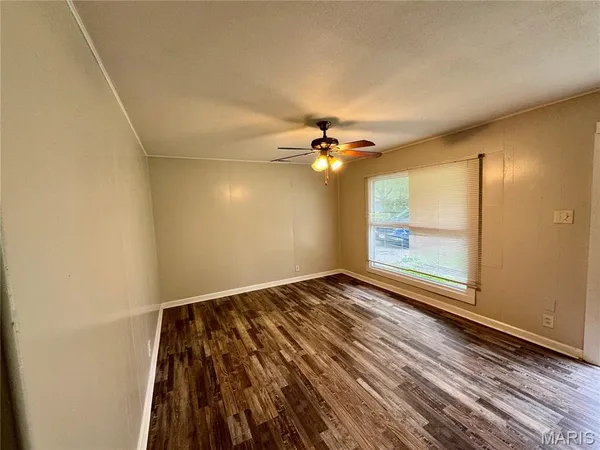 $1,350 | 124 St James Lane, Cahokia, IL 62206