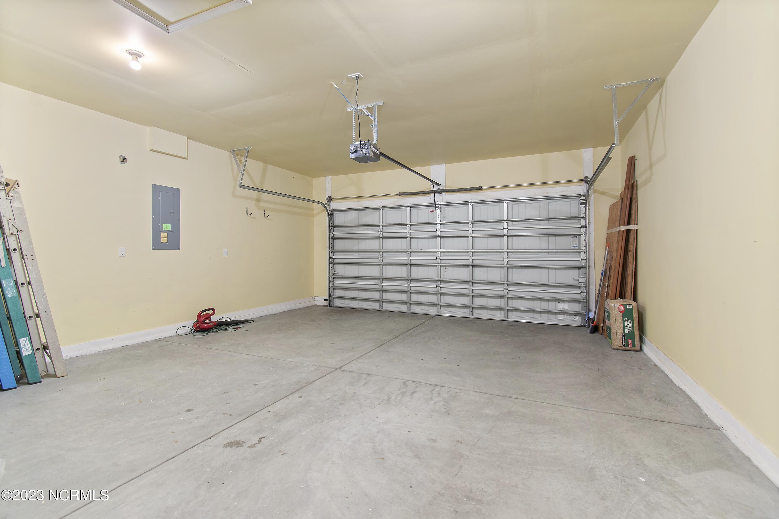 5202 Windlass Road Southport, NC 28461 - Photo 28 of 58 Two car garage