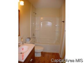 2001 East Buchanan Street Springfield, IL 62703 - Photo 4 of 7