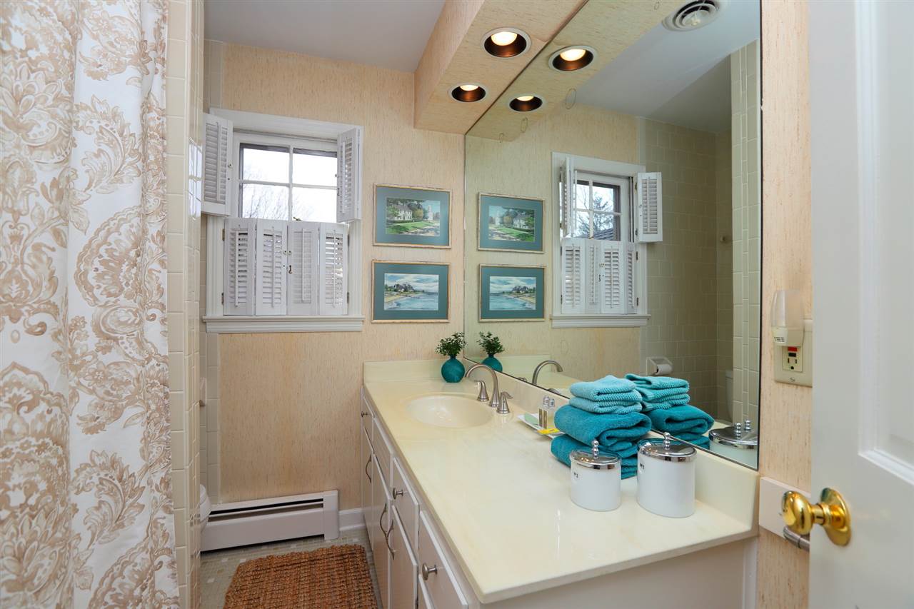 1424 Hollins Road Waynesboro, VA 22980 - Photo 31 of 50 Gallery Image 31