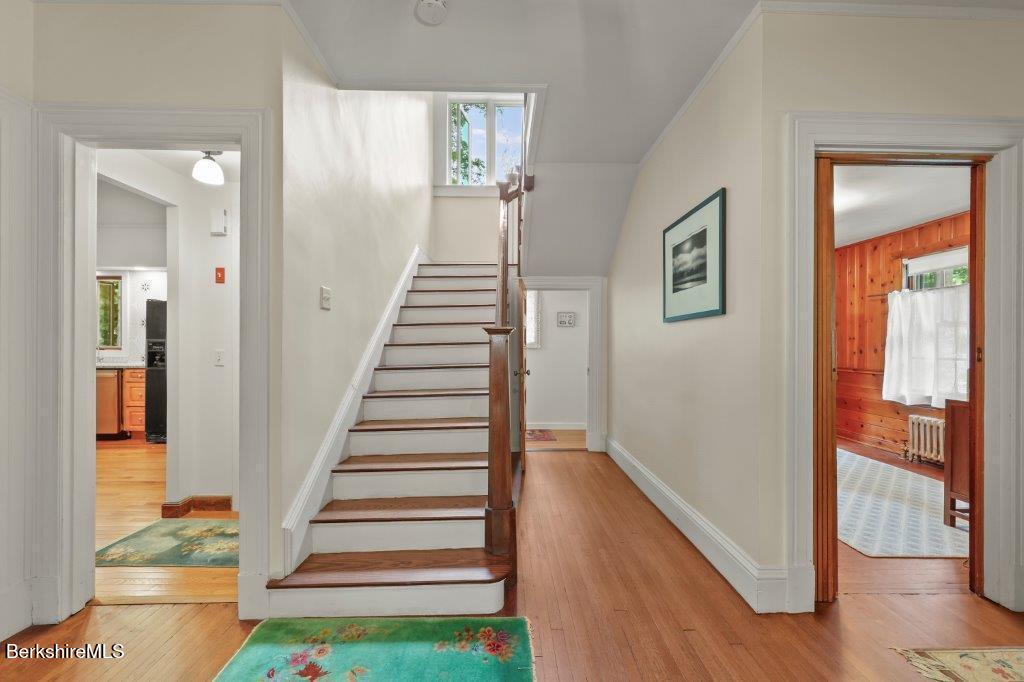 136 Pomeroy Avenue Pittsfield, MA 01201 - Photo 15 of 37 65 Foyer