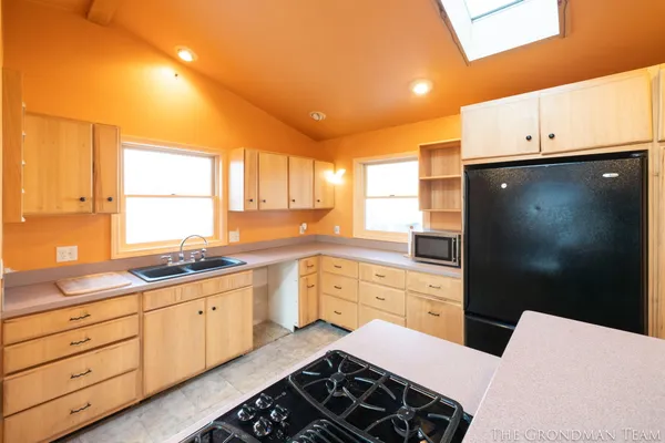 $245,000 | 625 West Clinton Street, Hastings, MI 49058