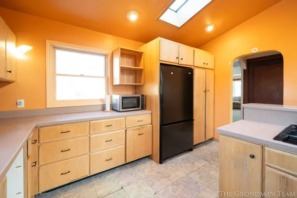 $245,000 | 625 West Clinton Street, Hastings, MI 49058