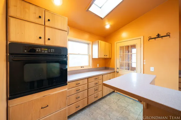 $245,000 | 625 West Clinton Street, Hastings, MI 49058