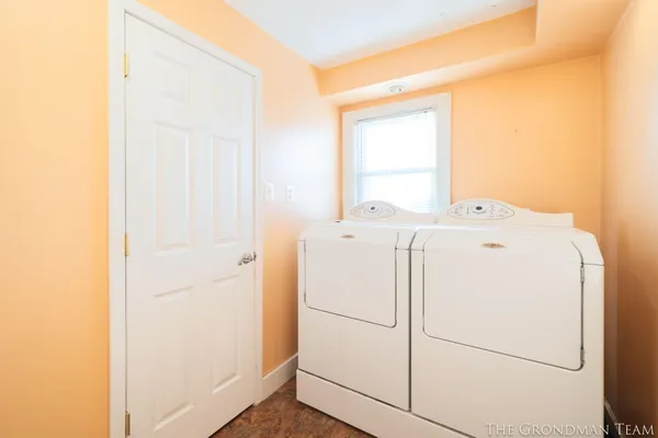 $245,000 | 625 West Clinton Street, Hastings, MI 49058