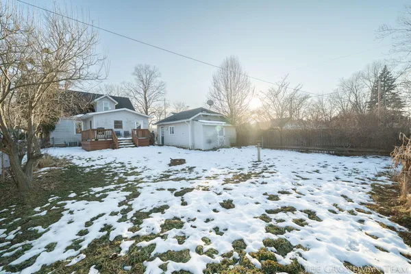 $245,000 | 625 West Clinton Street, Hastings, MI 49058