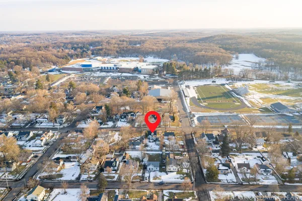 $245,000 | 625 West Clinton Street, Hastings, MI 49058