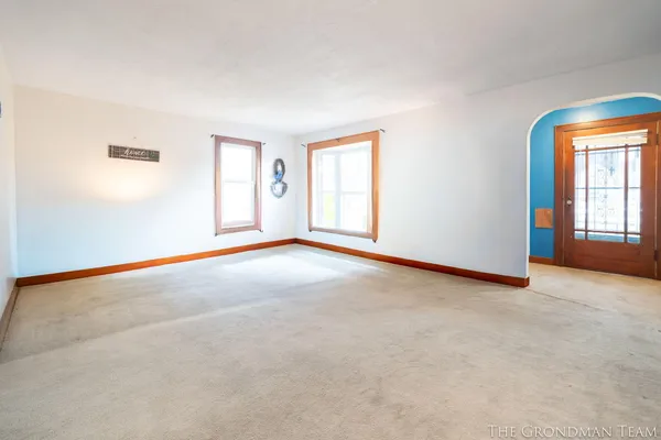 $245,000 | 625 West Clinton Street, Hastings, MI 49058