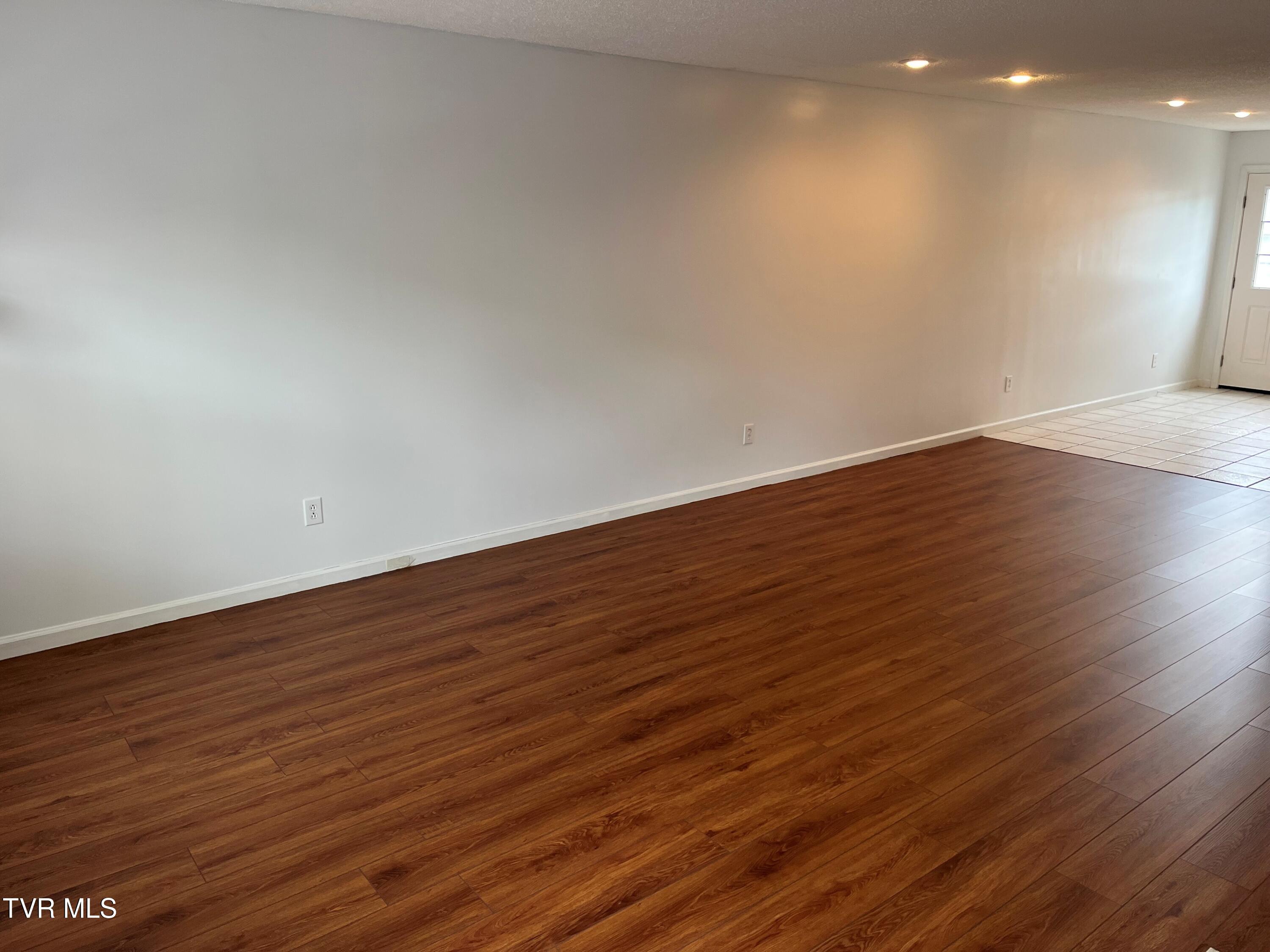 22 Pepper Ridge Court, Unit 22 Johnson City, TN 37615 - Photo 8 of 42 lm6