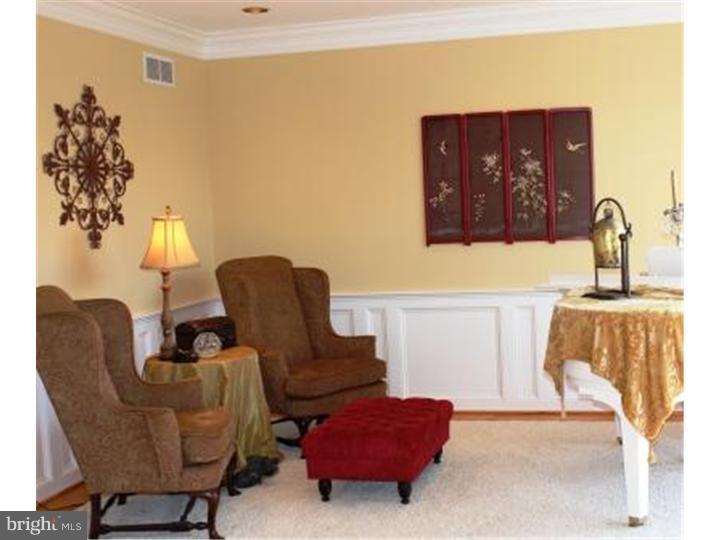 4584 Ridgetop Road Doylestown, PA 18902 - Photo 4 of 25 Living Room