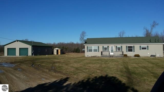 9999 Washington Road Clare, MI 48617 - Photo 1 of 11 1792550.JPG