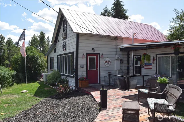 $339,000 | 621 South Erdman, Republic, WA 99166