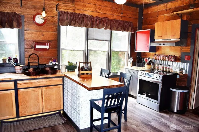 $339,000 | 621 South Erdman, Republic, WA 99166