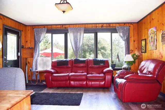 $339,000 | 621 South Erdman, Republic, WA 99166