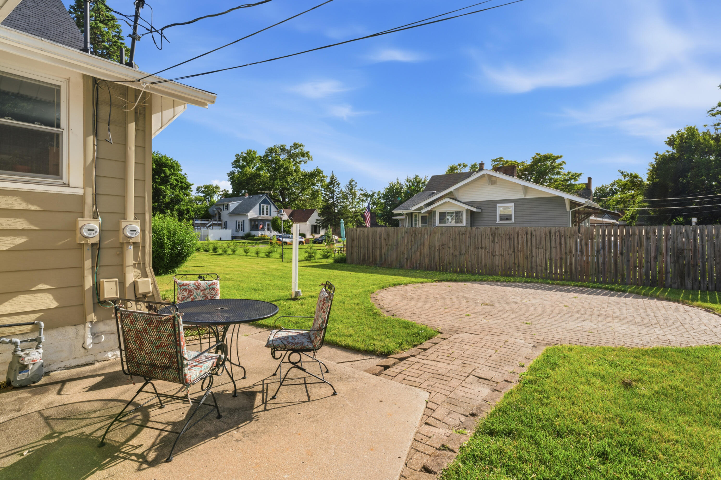 1122 Devonshire Street Hobart, IN 46342 - Photo 26 of 33 3000x2000