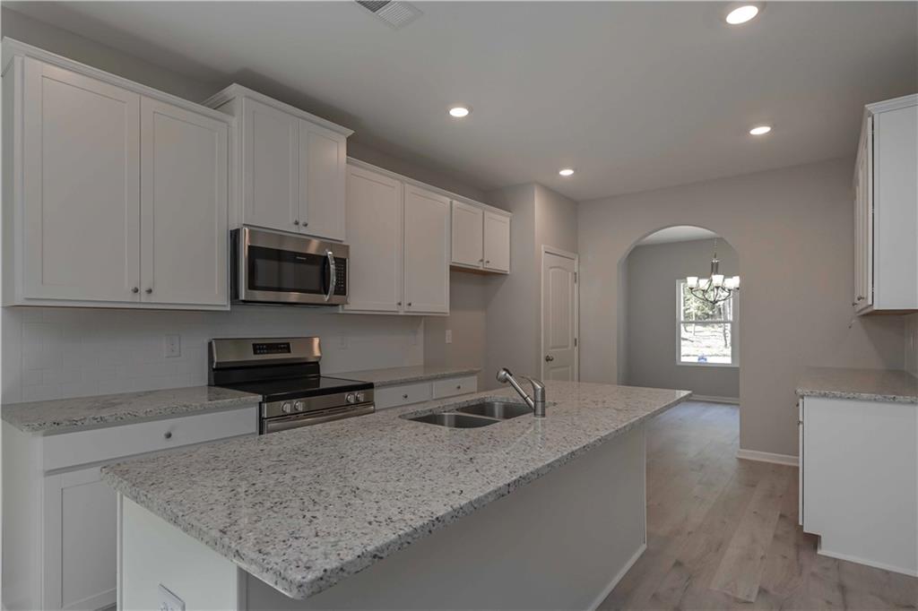 448 The Boulevard Newnan, GA 30263 - Photo 19 of 39