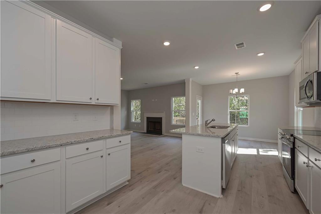 448 The Boulevard Newnan, GA 30263 - Photo 20 of 39