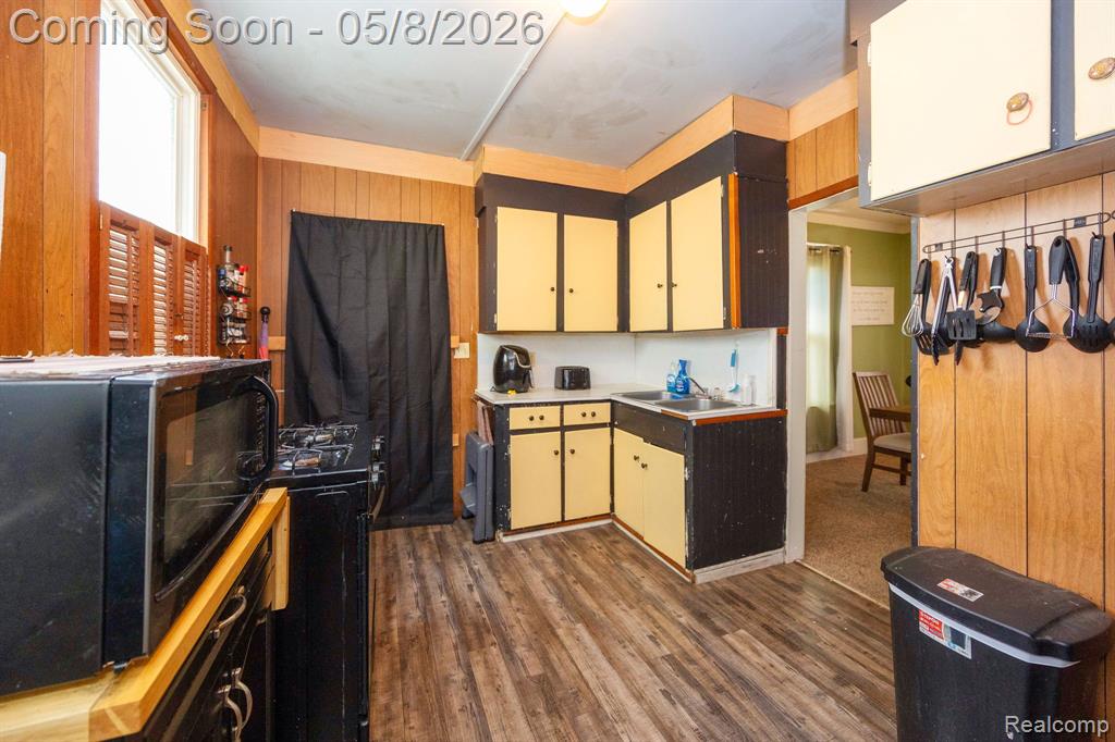 126 East Henry Street River Rouge, MI 48218 - Photo 14 of 31