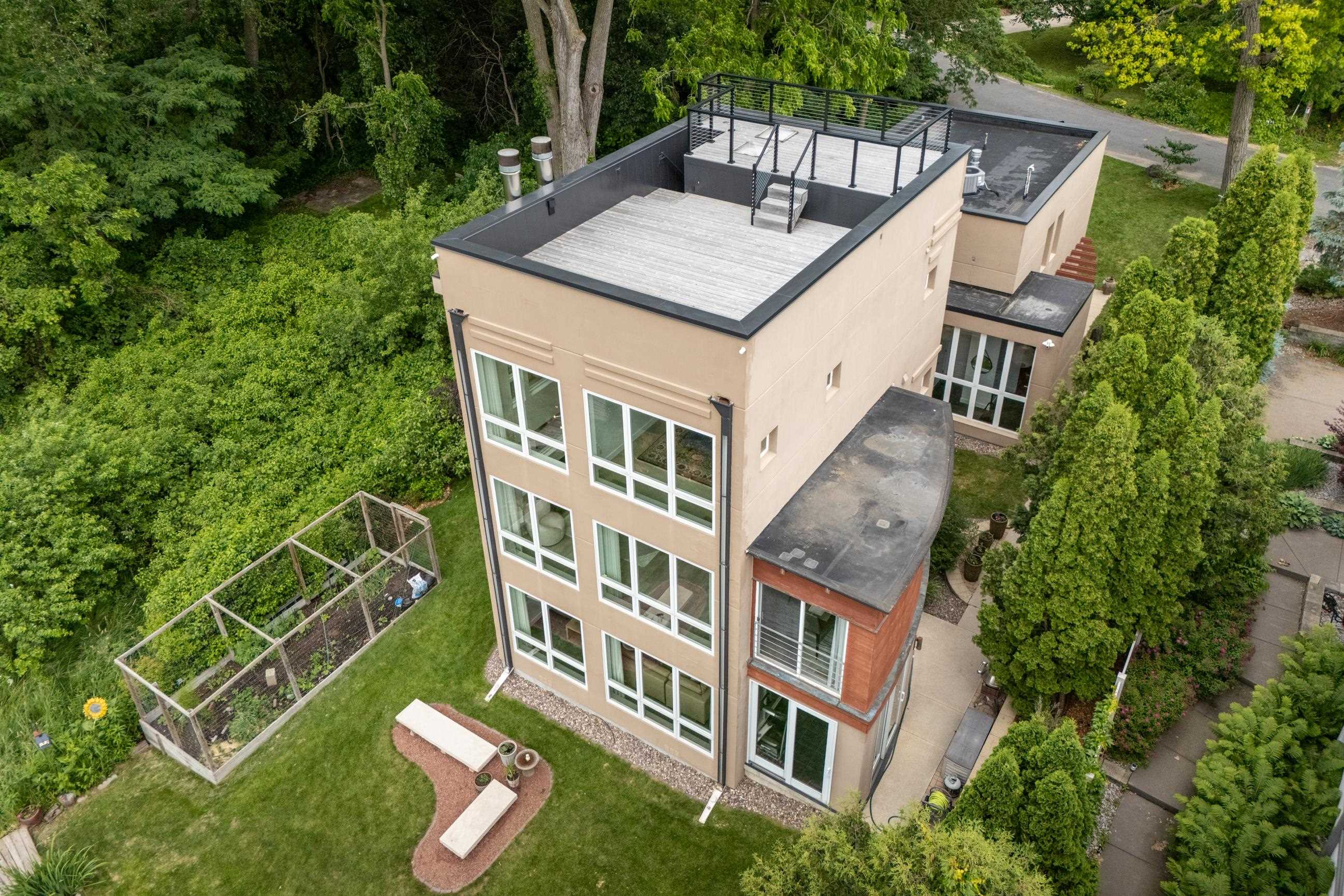 4162 Veith Avenue Madison, WI 53704 - Photo 10 of 87