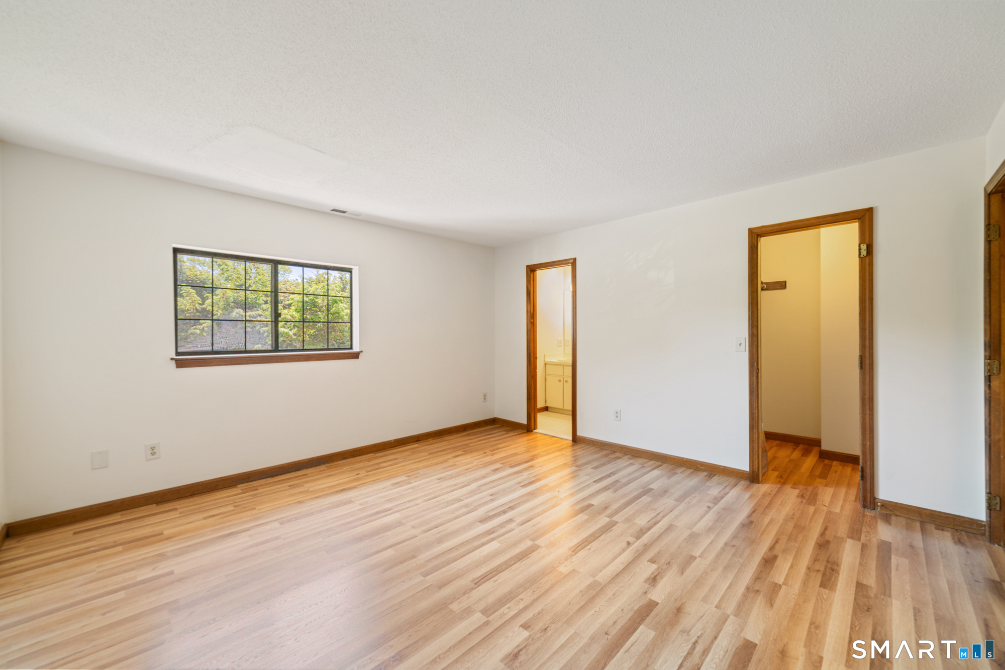 817 Woodtick Road, Unit 1A Waterbury, CT 06705 - Photo 13 of 26