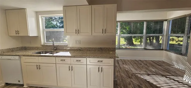 $1,200 | 1506 Edgewater Circle, Unit 2, Fort Myers, FL 33919