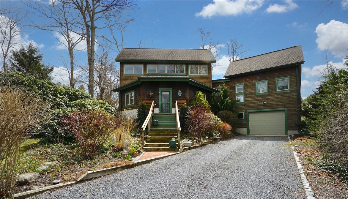 Welcome to 7 Ship Street! Sited on a double lot of 14,400 sq.ft.