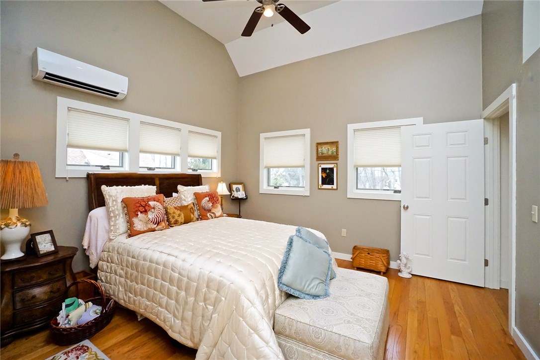 7 Ship Street Jamestown, RI 02835 - Photo 12 of 27 First level Owner en Suite, this room is 12 x 13.