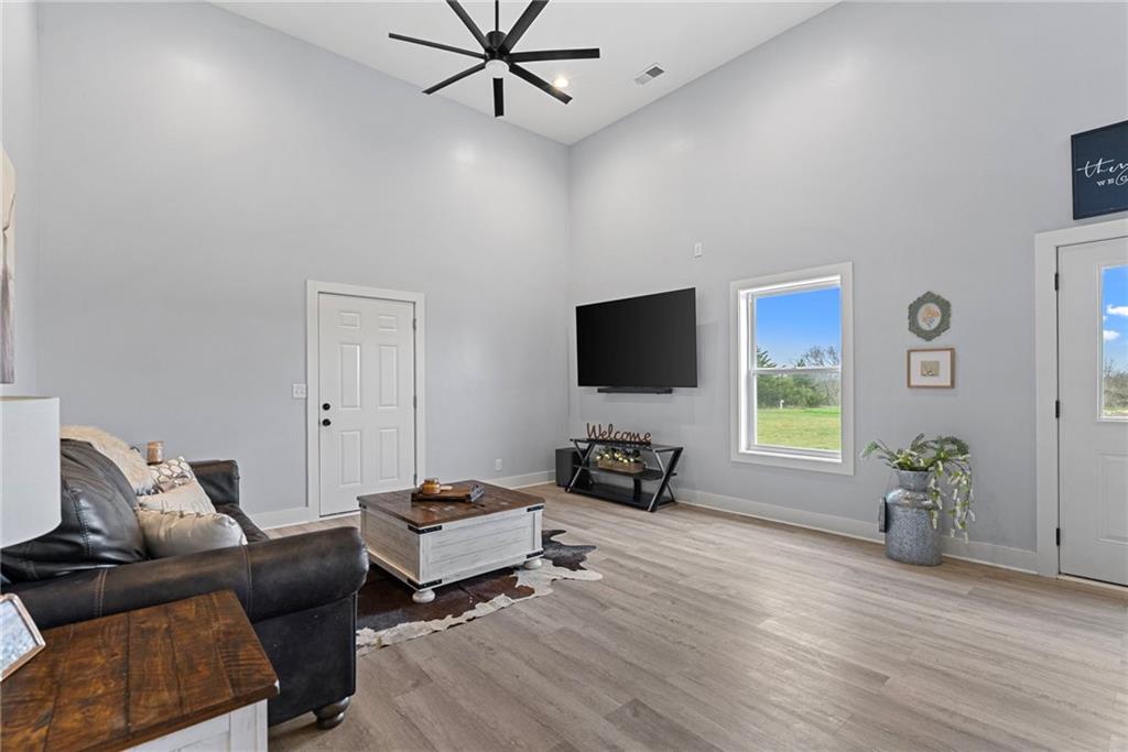 15231 Edgerton Road Gardner, KS 66030 - Photo 14 of 34