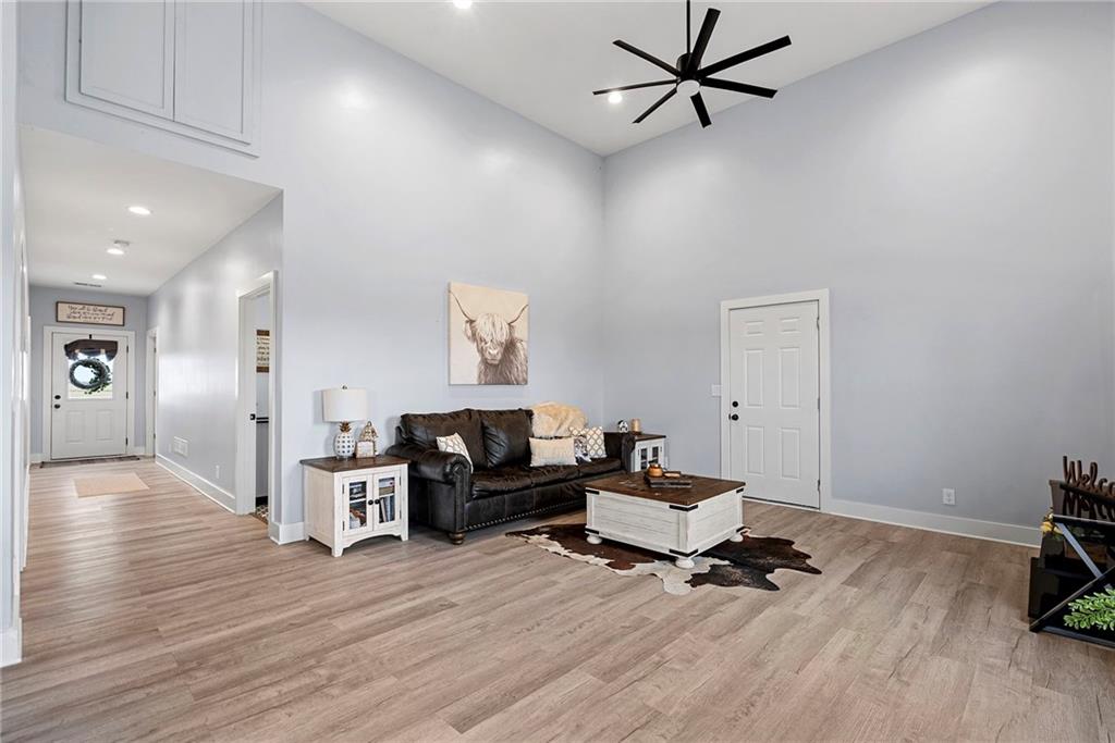 15231 Edgerton Road Gardner, KS 66030 - Photo 15 of 34