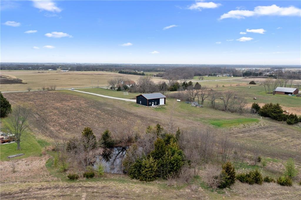15231 Edgerton Road Gardner, KS 66030 - Photo 26 of 34