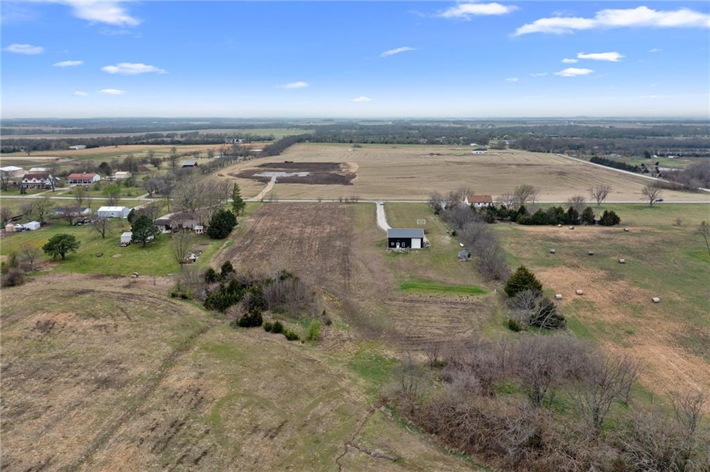 15231 Edgerton Road Gardner, KS 66030 - Photo 29 of 34