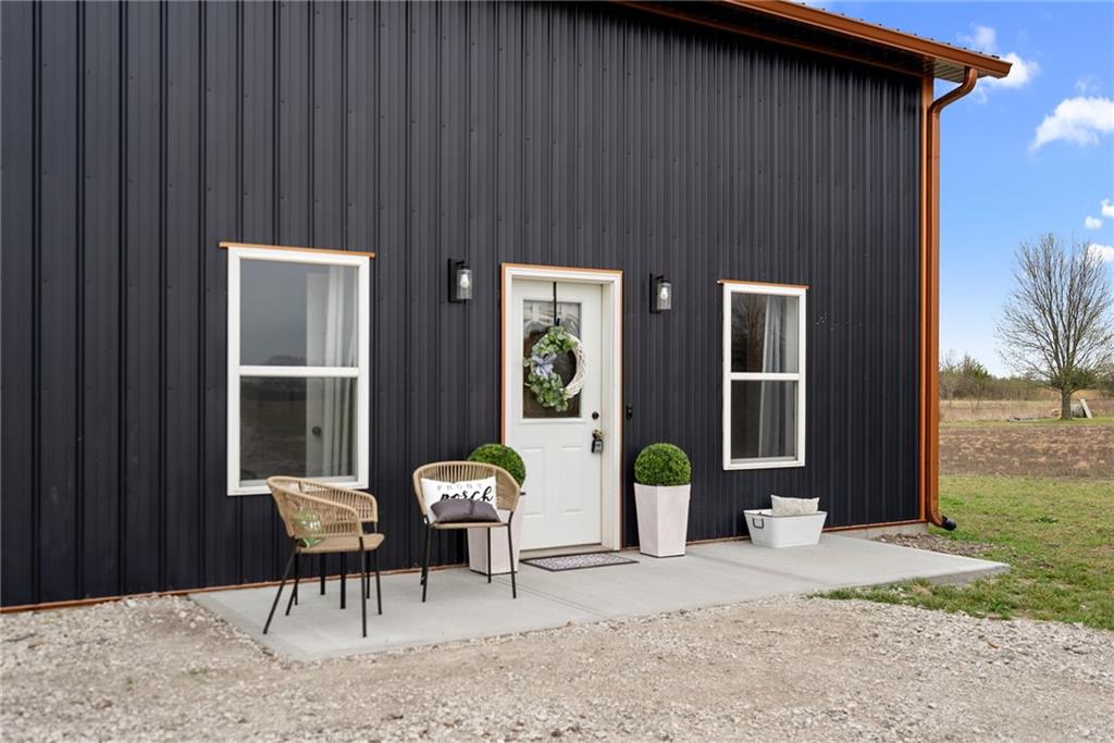 15231 Edgerton Road Gardner, KS 66030 - Photo 5 of 34