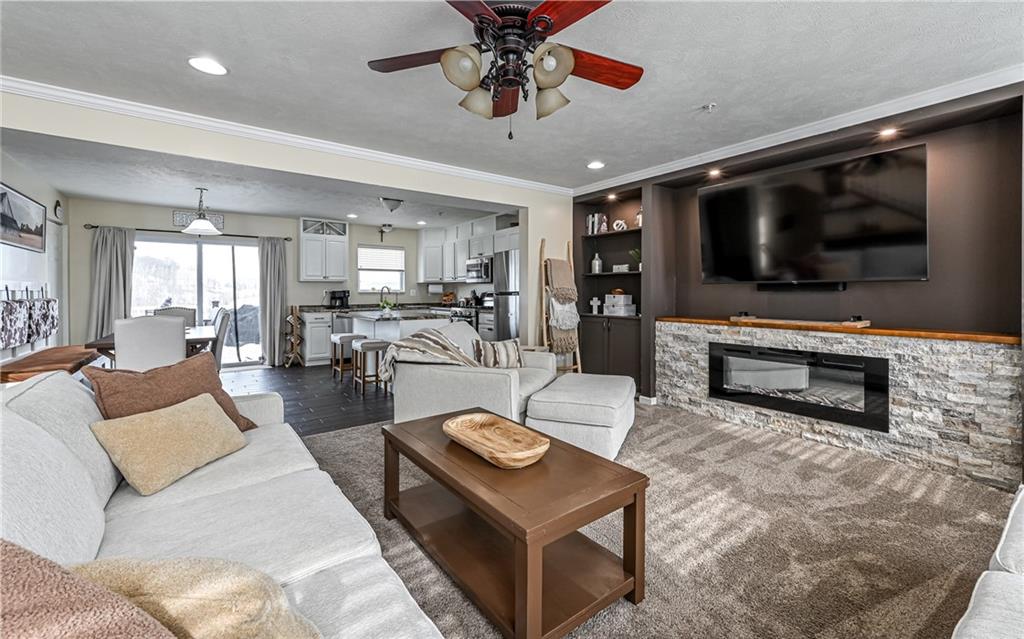 140 Rylie Drive Harmony, PA 16037 - Photo 3 of 24