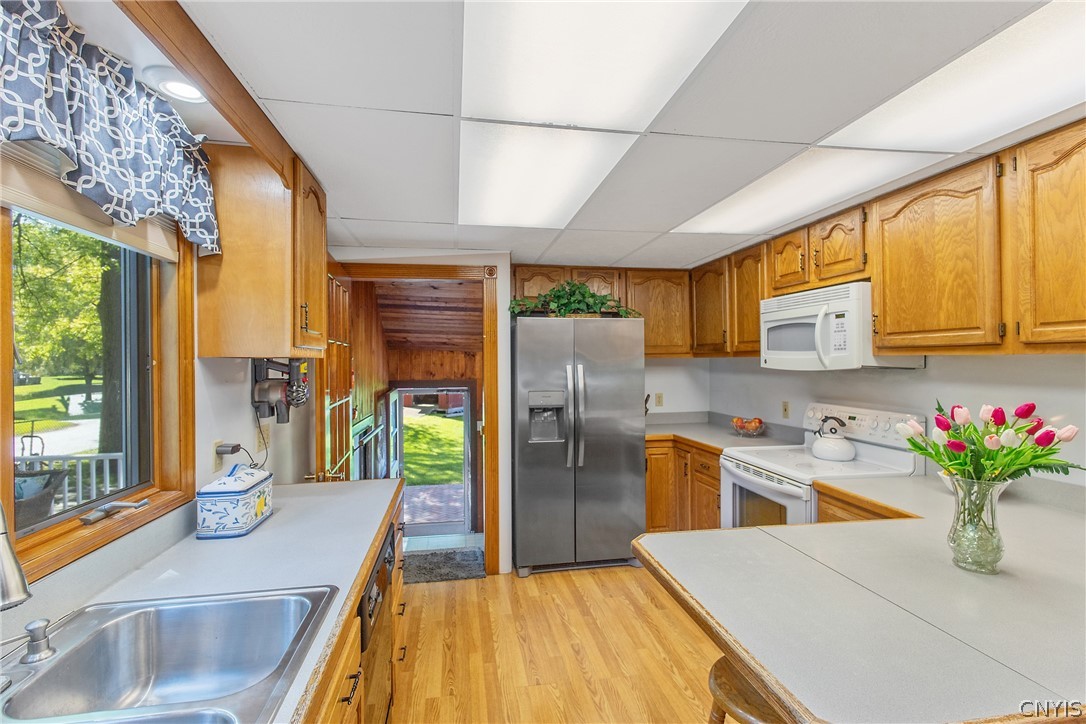 6176 Lakeshore Road Cicero, NY 13039 - Photo 16 of 50