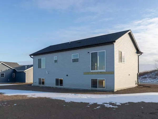 $488,900 | 424 Amco Lane, Chatfield, MN 55923