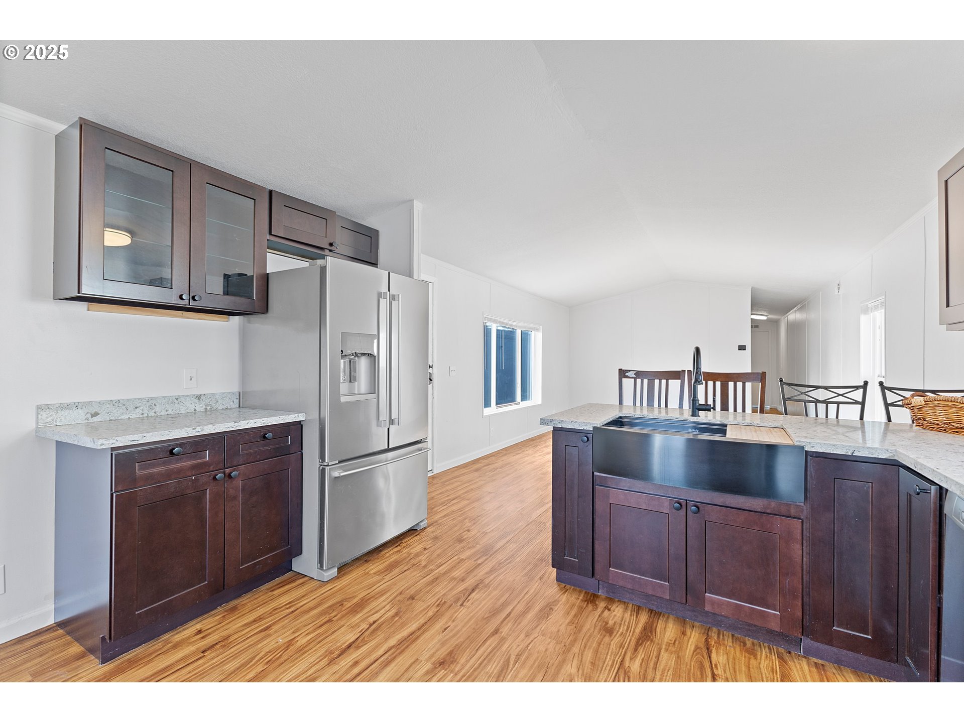 535 Southwest Maple Street, Unit 2 Hillsboro, OR 97123 - Photo 5 of 17