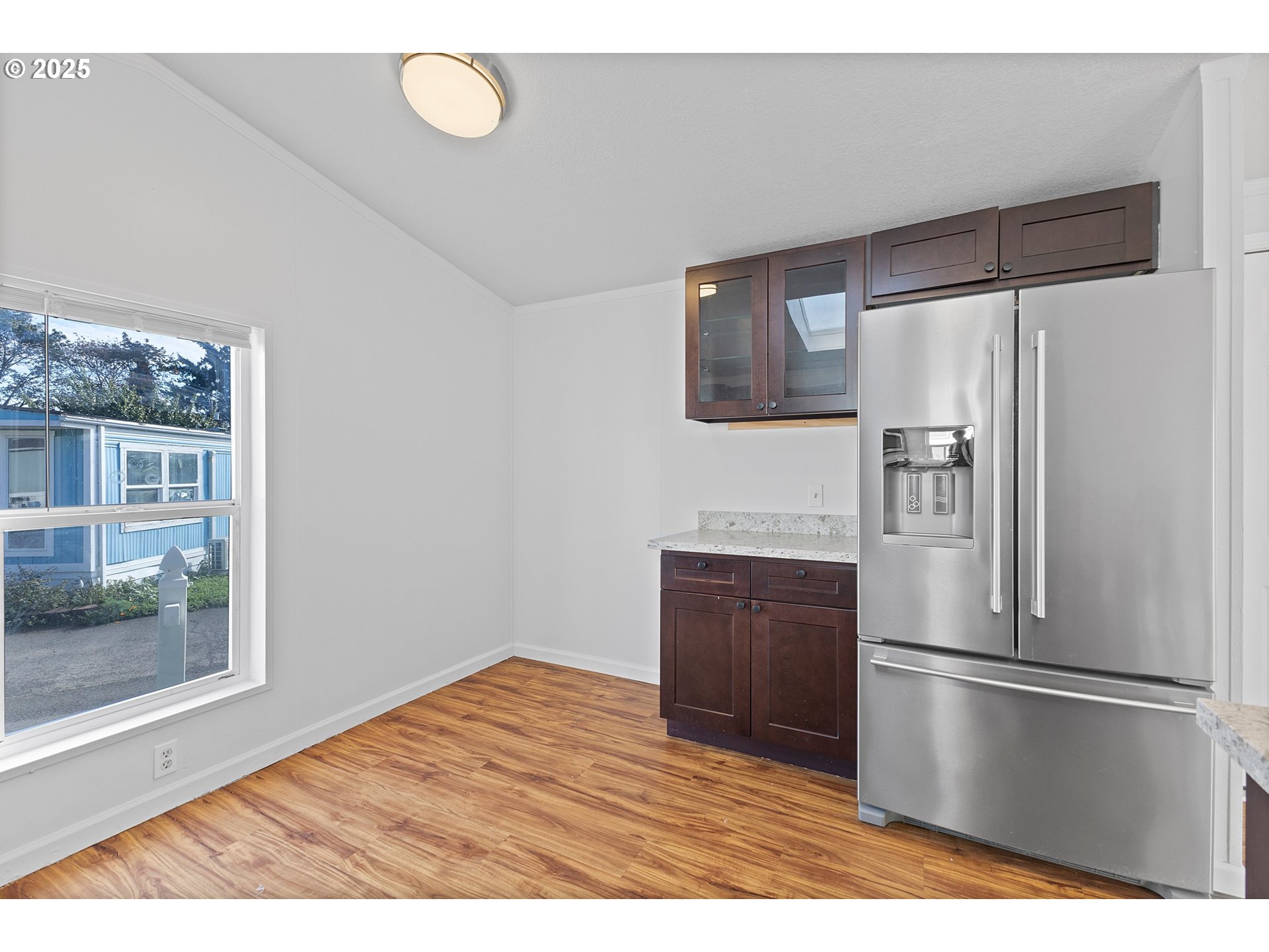 535 Southwest Maple Street, Unit 2 Hillsboro, OR 97123 - Photo 7 of 17